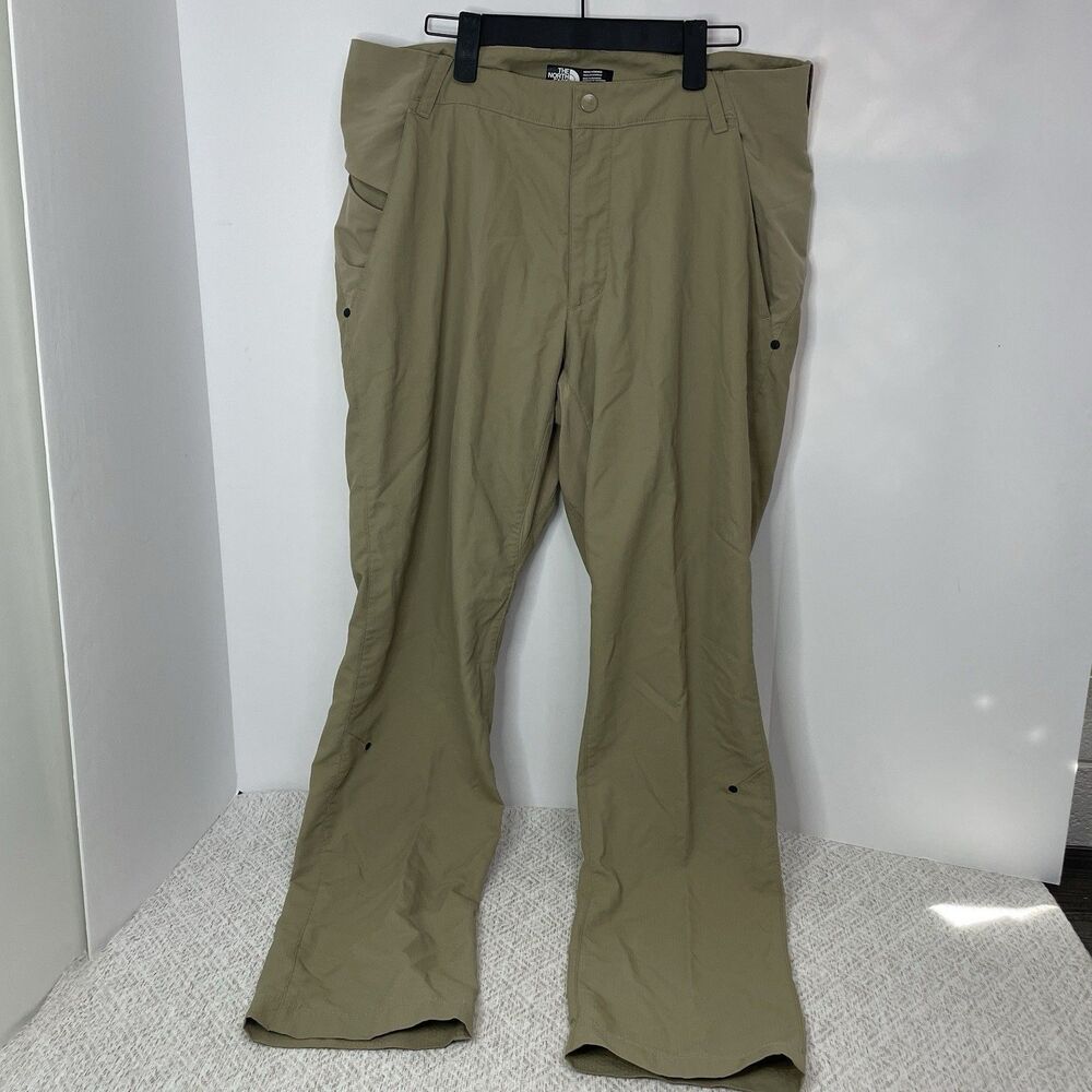 The North Face Mens 34 Khaki Beige Hiking Outdoor Nylon Pants Zip Pocket *READ*
